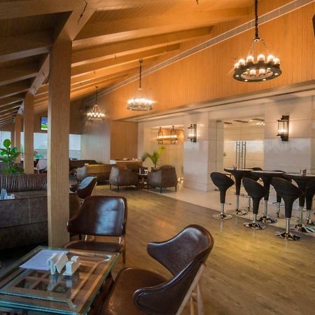 Costa Riviera Hotel Varanasi Ngoại thất bức ảnh