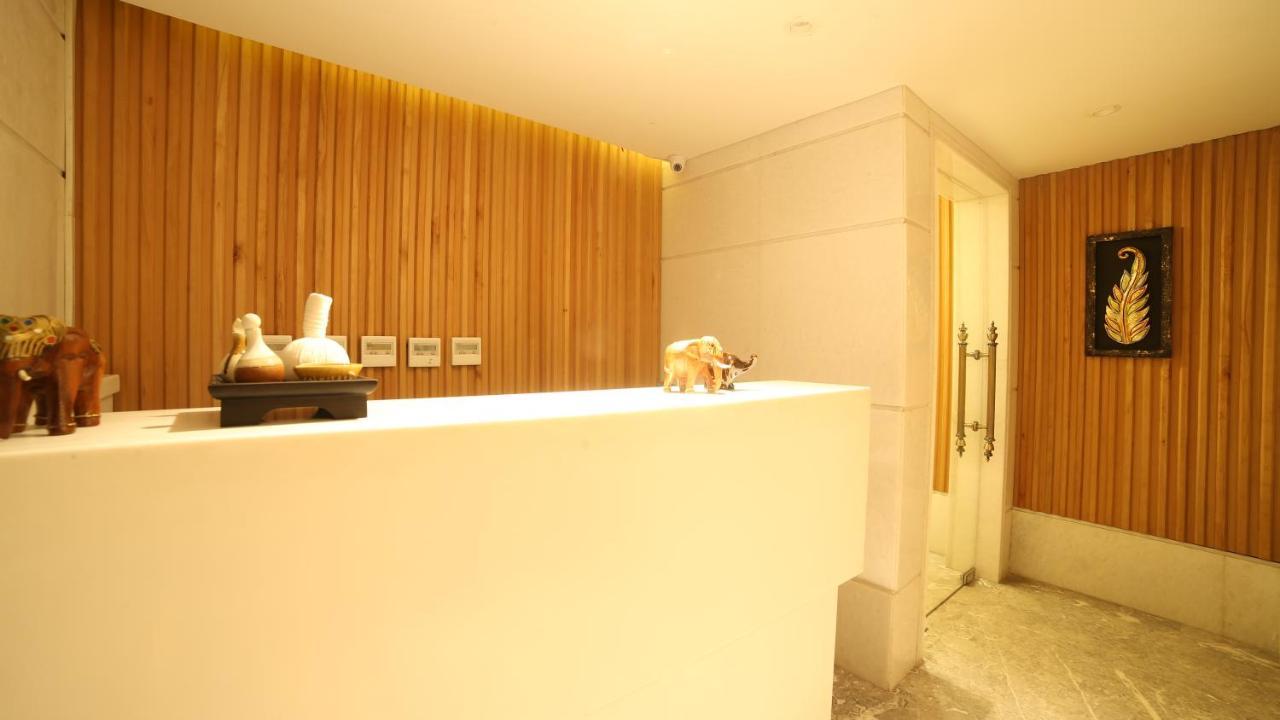 Costa Riviera Hotel Varanasi Ngoại thất bức ảnh