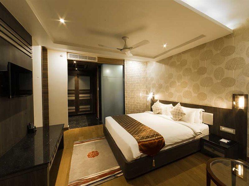 Costa Riviera Hotel Varanasi Ngoại thất bức ảnh